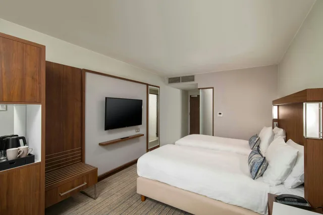 غرفة بسريرين منفصلين، Courtyard by Marriott Inverness Airport 1/2