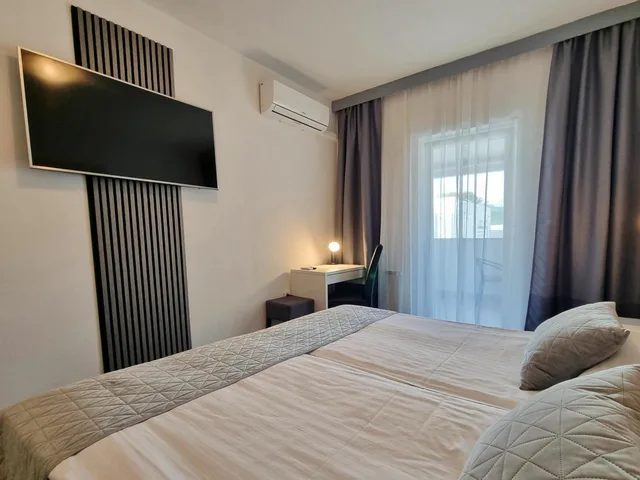 غرفة قياسية بسرير مزدوج أو سريرين منفصلين بشرفة، Bio Hotel 4/9