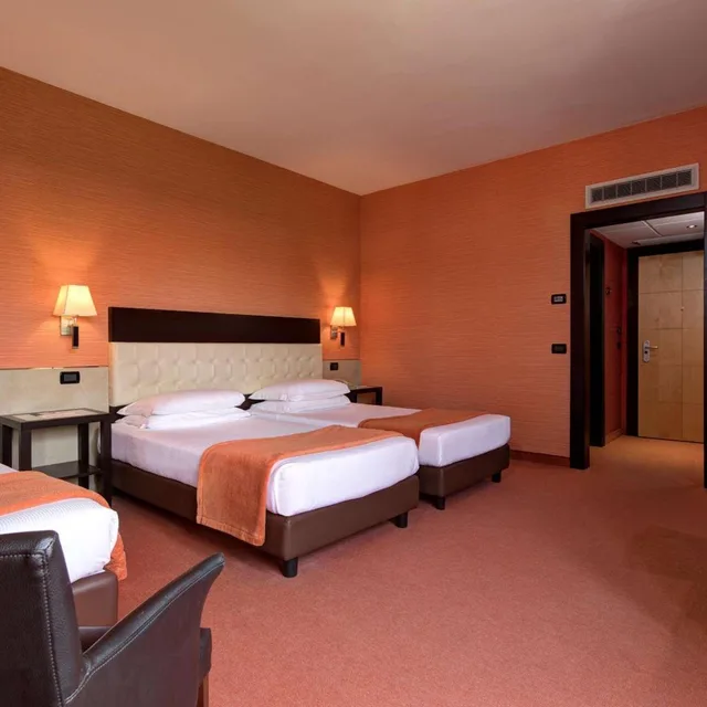 Room, Triple, 1 King and 1 Single Beds, Best Western Gorizia Palace Hotel 4/8