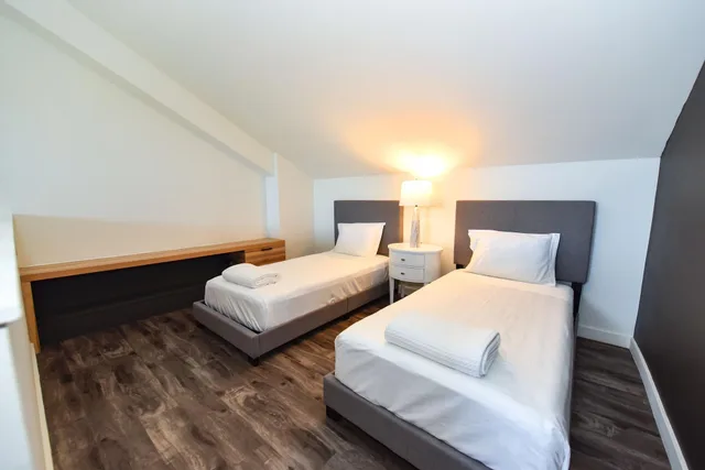 جناح عائلي، The Locale Hotel Grand Cayman 1/6