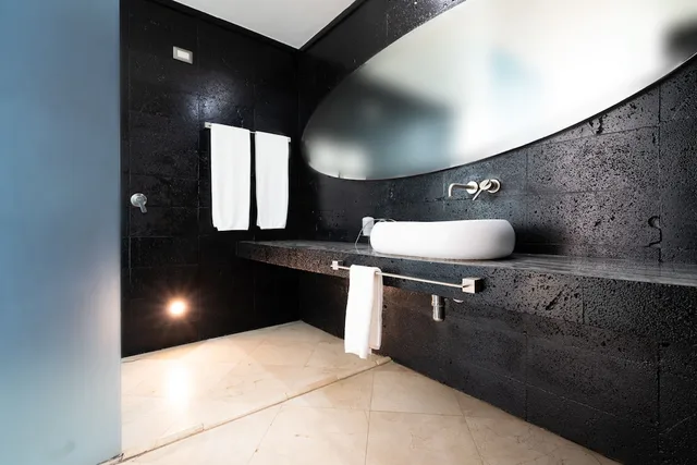 Ocean, Premier, King Bed, Garden View، La Mariposa 6/6