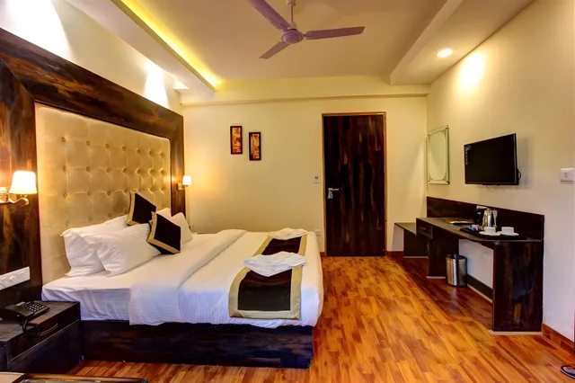 غرفة قياسية بسرير مزدوج، Hill County Resort 1/1