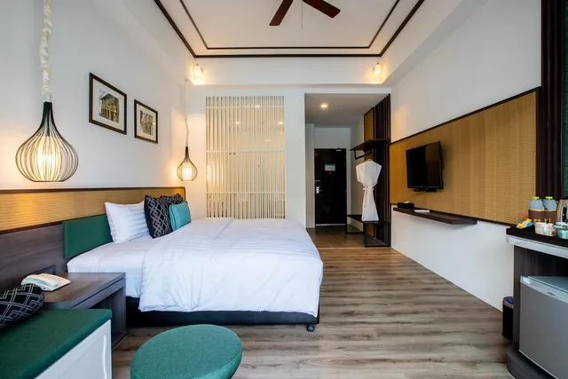 غرفة بسرير كينج بإطلالة على المسبح، Chaanburi Boutique Resort 2/4
