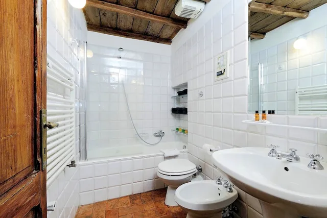 2 Bedrooms, Apartment, 2 Queen Beds, Sofa, San Callisto - WR Apartments 5/7