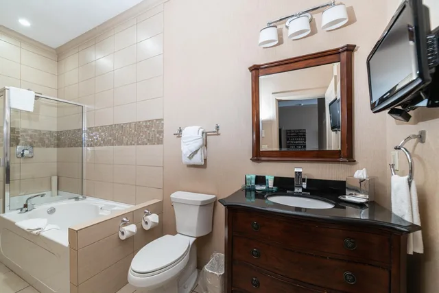 جناح تنفيذي بغرفتي نوم، Prestige Hotel Vernon 3/3