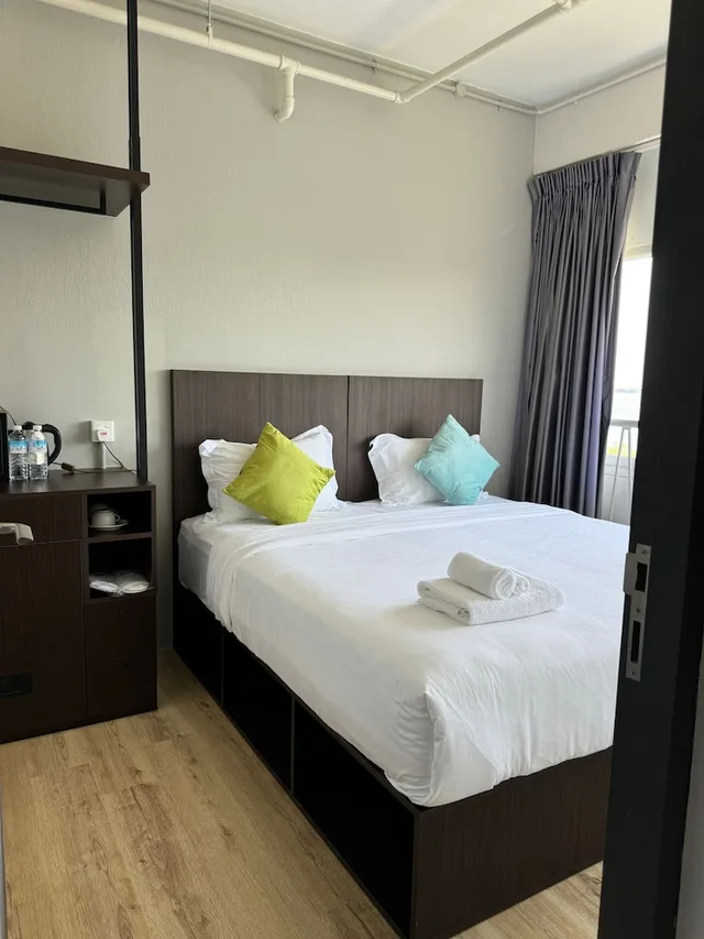 غرفة ديلوكس بثلاثة أسرّة بغرفتي نوم، Cooliv Waterfront 1/9