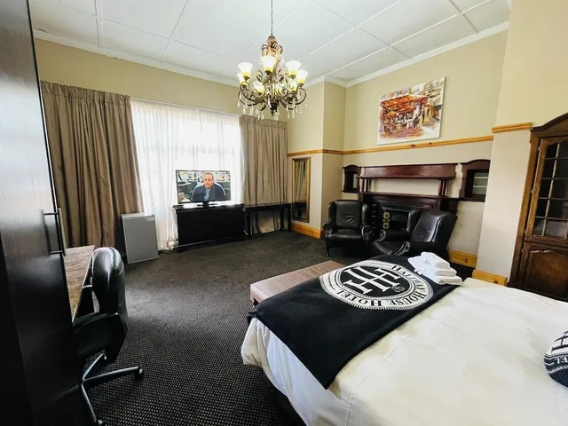 غرفة سوبيريور بسرير كينج، Halfway House Hotel 2/3