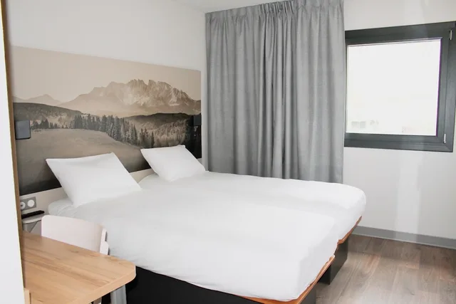 غرفة بسريرين منفصلين، B&B HOTEL Aix-les-Bains 3/7