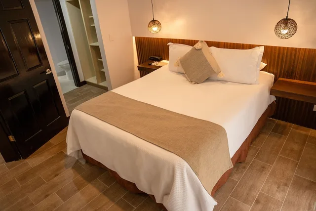 جناح عائلي بسريرين كوين مع أريكة، Hotel Villa Los Candiles 1/6