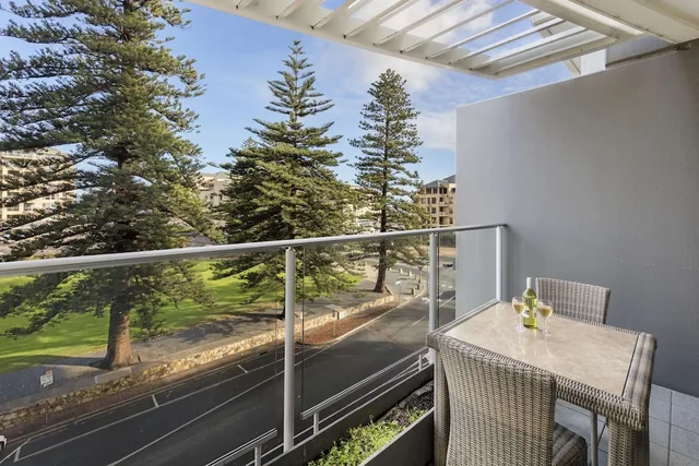Oaks Glenelg Liberty Suites, Adelaide 29/80
