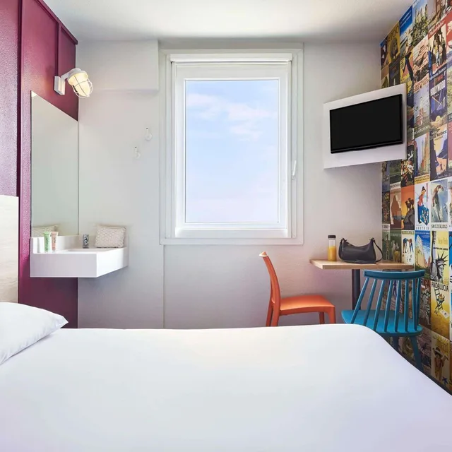 غرفة بسرير مزدوج بحمام مشترك، hotelF1 Roissy CDG 6/7