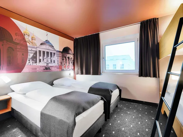 غرفة رباعية، B&B Hotel Wiesbaden 1/3