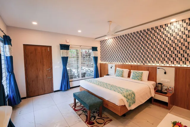 Private, Cottage, King Bed, Pool View, MGM Whispering Winds Yelagiri 1/5