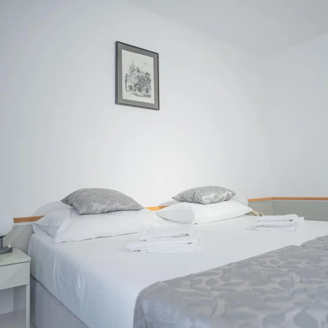 غرفة اقتصادية بسرير مزدوج أو سريرين منفصلين بشرفة، Hotel Miran Pirovac 7/10