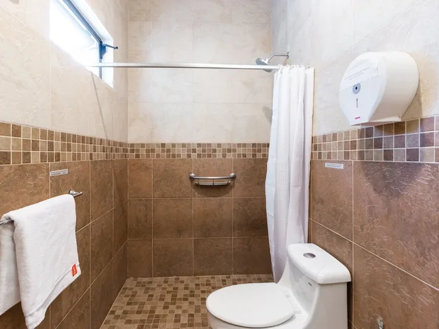 غرفة قياسية بسريرين كوين، Capital O Hotel Vitale 4/4