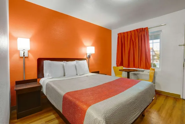 غرفة ديلوكس بسرير كوين للمدخنين، Motel6 Marysville, CA 1/4