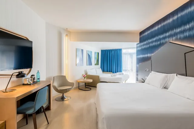 غرفة عائلية، Barcelo Costa Vasca 1/2