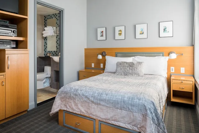 غرفة قياسية بسرير مزدوج، Charlesmark Hotel 2/3
