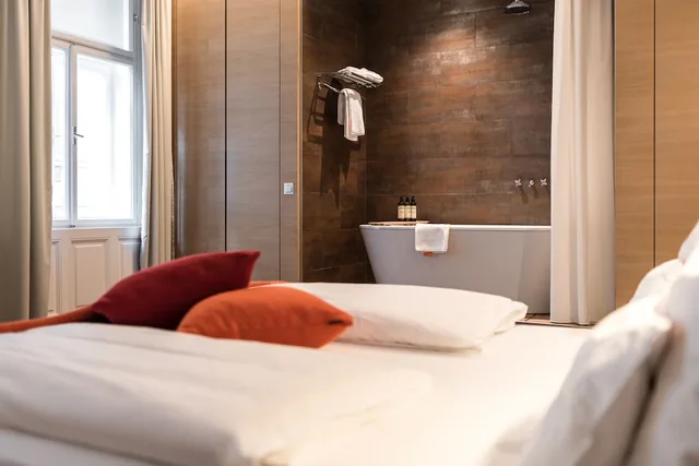 Room, Xl، Hollmann Beletage Design and Boutique 4/9