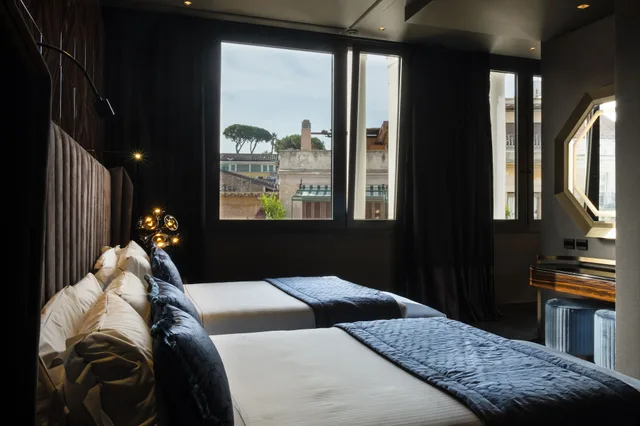 جناح بسريرين كوين، U Visionary Rome Hotel 2/3