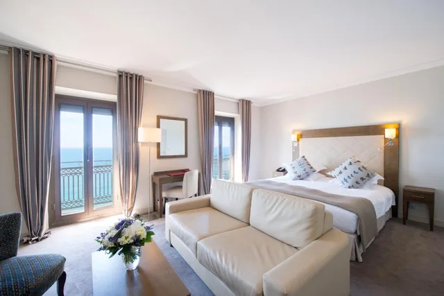 جناح جونيور بسرير مزدوج أو سريرين منفصلين بإطلالة على البحر، Westminster Hotel and Spa Nice 1/10