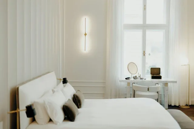 جناح سيغنتشر بغرفة نوم واحدة، The Ritz Carlton Vienna 1/5