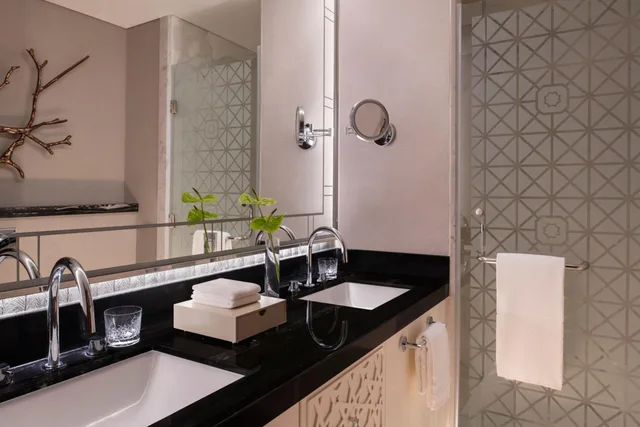 2 Bedrooms, Town House, Suite, Pool Side, Patio، The St. Regis Marsa Arabia Island, The Pearl Qatar 5/10
