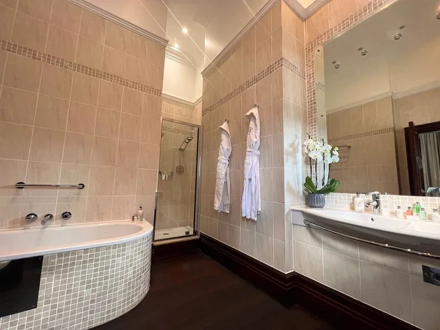 غرفة ديلوكس بسرير كينج في المبنى الرئيسي، Morgans Hotel 5/5