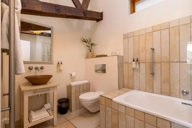 غرفة بشرفة، The Lofts Boutique Hotel 5/5