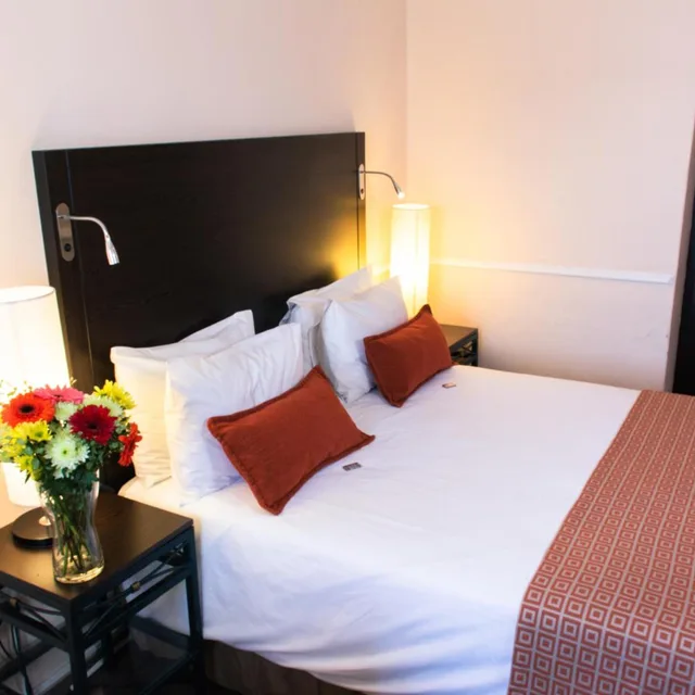 Standard, King Bed, Mercure Johannesburg Midrand 8/10