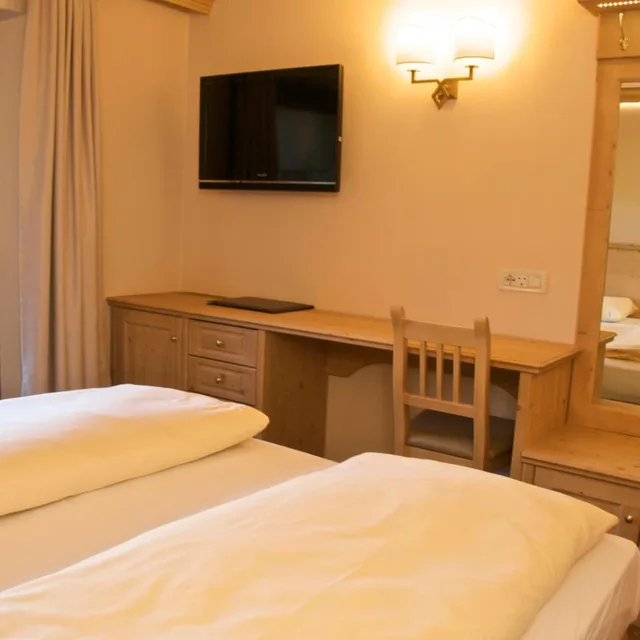Comfort, Double or Twin Bed, Charme Hotel Alexander 4/10