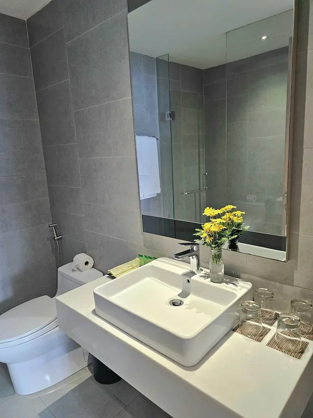 3 Bedrooms, Apartment, 2 Double and Twin Beds، The Luxe Hotel Da Lat 9/10