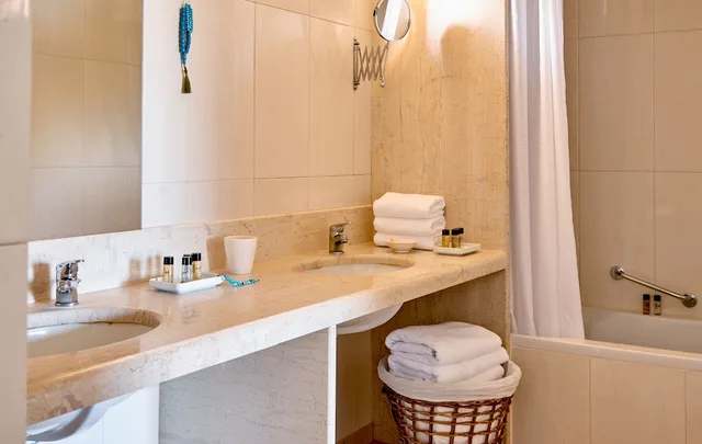 فيلا بسريرين كينج بـ3 غرف نوم بمسبح خاص، Village Heights Resort 5/6