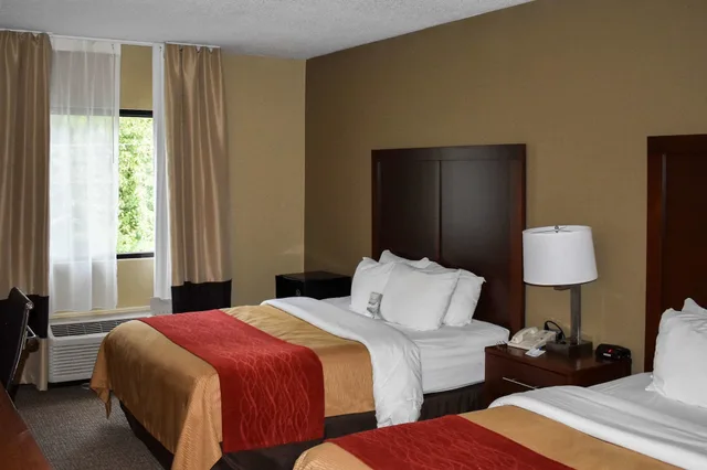 غرفة قياسية بسريرين كوين، Comfort Inn Bordentown Near NJ Turnpike 7/9
