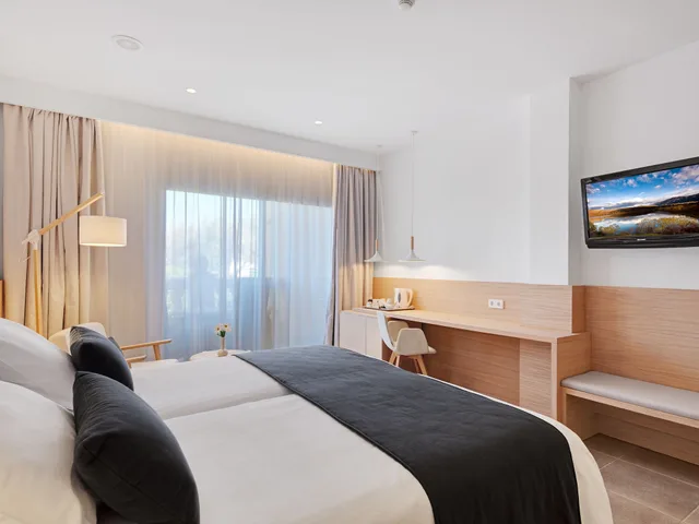 Superior, Twin Beds, Balcony, HOTEL VILLA CHIQUITA 8/10
