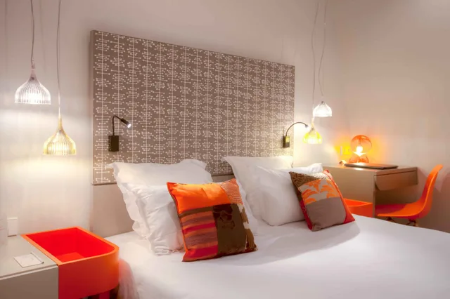 غرفة كلاسيكية بسرير كوين، Sevres Saint Germain 7/10
