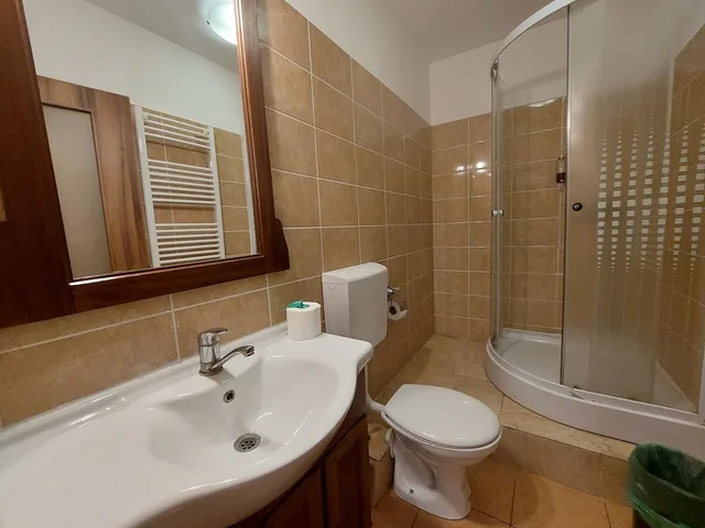 Studio, Queen Bed, City View, Sofa, Main Square Apartments More 3/3