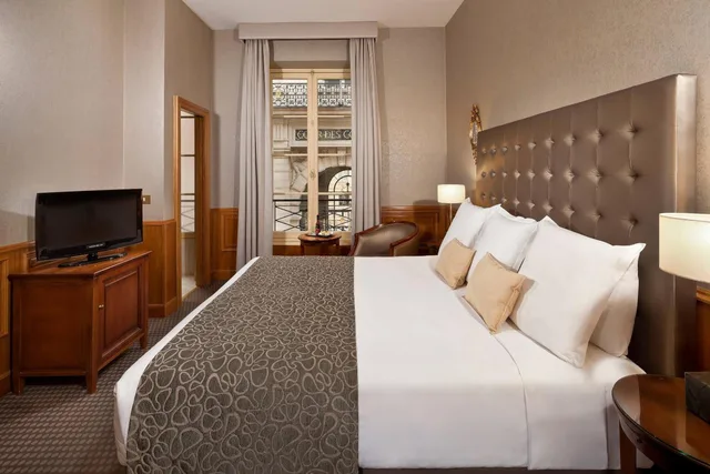 Melia, Queen Bed، Melia Paris Vendome 2/4