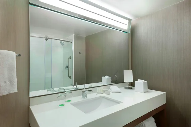 جناح، Courtyard Toronto Northeast Markham 2/2