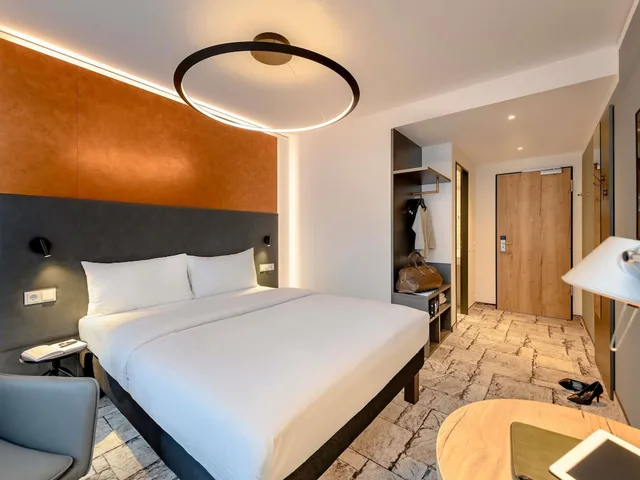 غرفة كومفورت بسرير مزدوج، Ibis Styles Bamberg 3/10