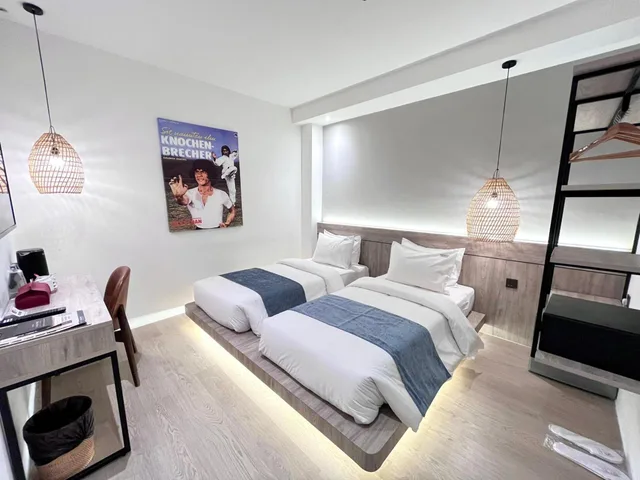 غرفة بسريرين منفصلين، Theatre Hotel Kuching 1/3