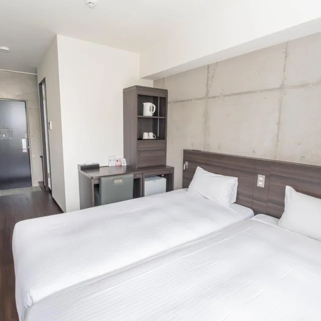 Adjoining, Twin Beds، The Breakfast Hotel Porto Ishigaki 9/10