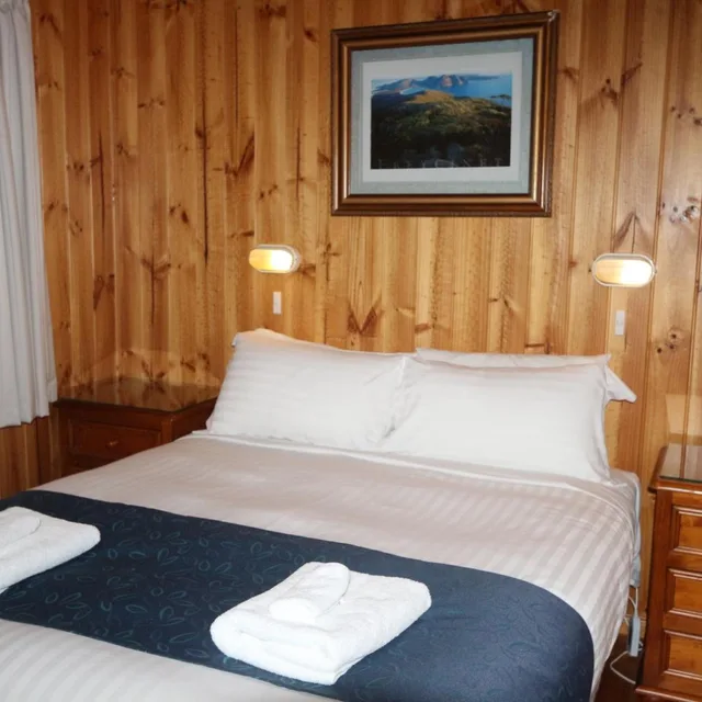 شاليه، Swansea Cottages & Motel Suites 2/5