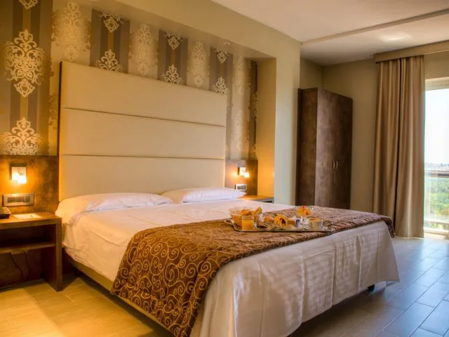 غرفة ثلاثية كومفورت، Pineta Palace Roma 2/6