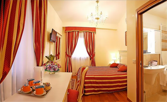 غرفة سوبيريور بسرير مزدوج في الملحق، San Luca Hotel 3/6