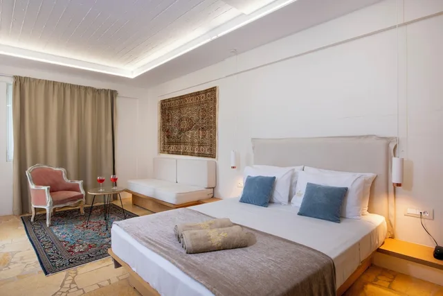 غرفة سوبيريور بسرير مزدوج بإطلالة جزئية على البحر، Orpheas Resort - Adults Only 1/9