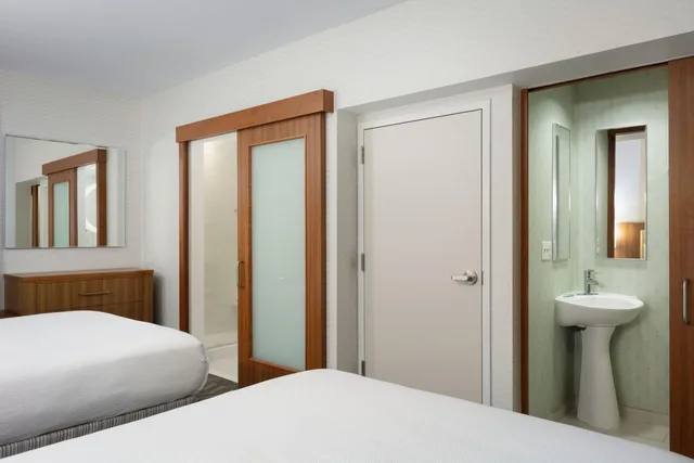 جناح بسريرين كوين مع سرير سحّاب إضافي مع أريكة لذوي الإعاقة، Springhill Suites By Marriott Grand Junction Downtown Historic Main St 3/5