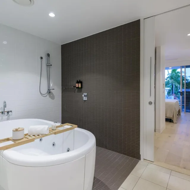 5 Bedrooms, Deluxe, Apartment, Terrace, Coconut Grove Port Douglas 4/10