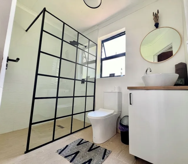 1 Bedroom, Comfort, Town House, Queen Bed, Mountain View, 2 Sofa، Loerieroep 2/2