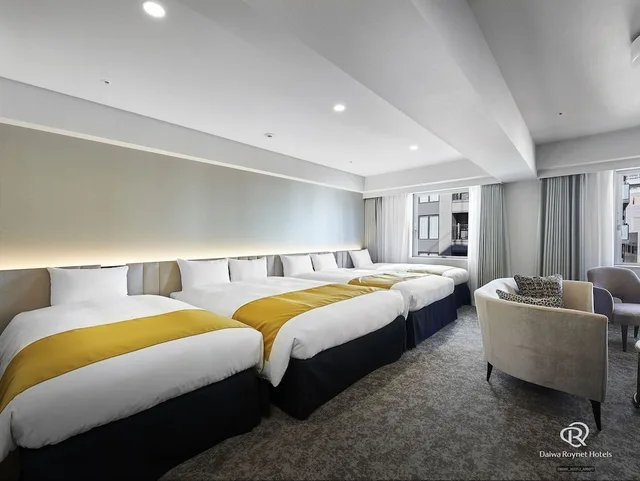 Junior Suite, 4 Beds, 2 Double and Twin Beds, Smoking, Daiwa Roynet Hotel Osaka Kitahama 2/2